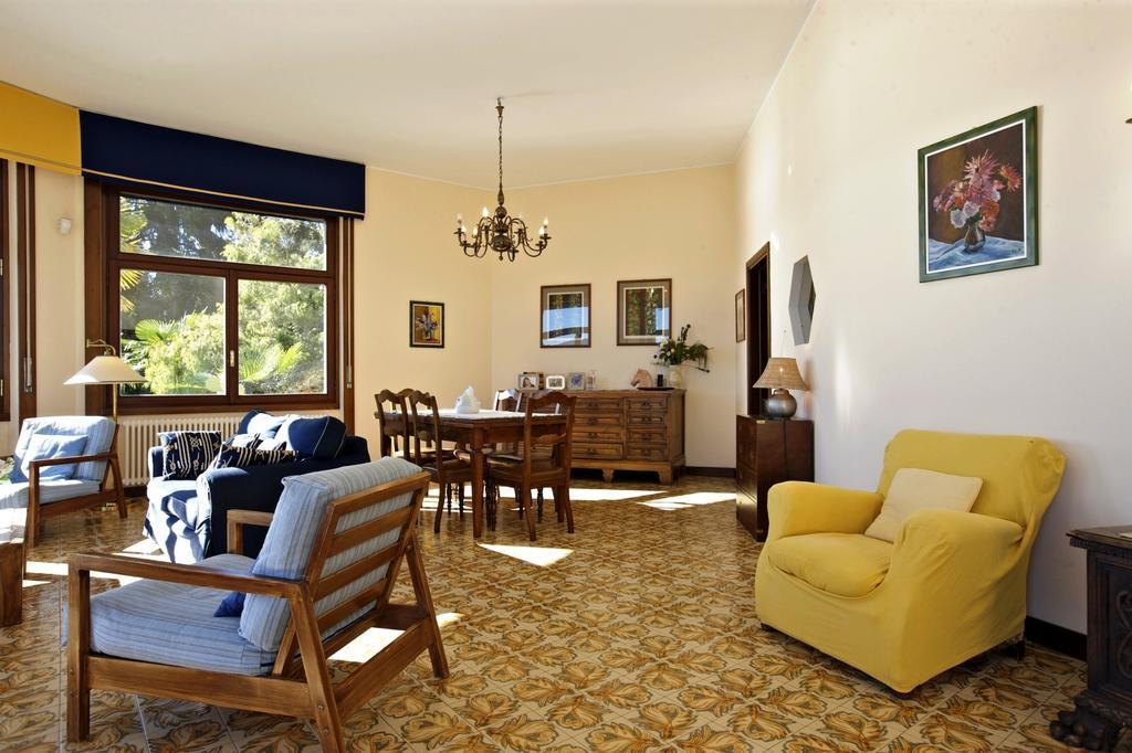 Villa Camelia فيربانيا المظهر الخارجي الصورة